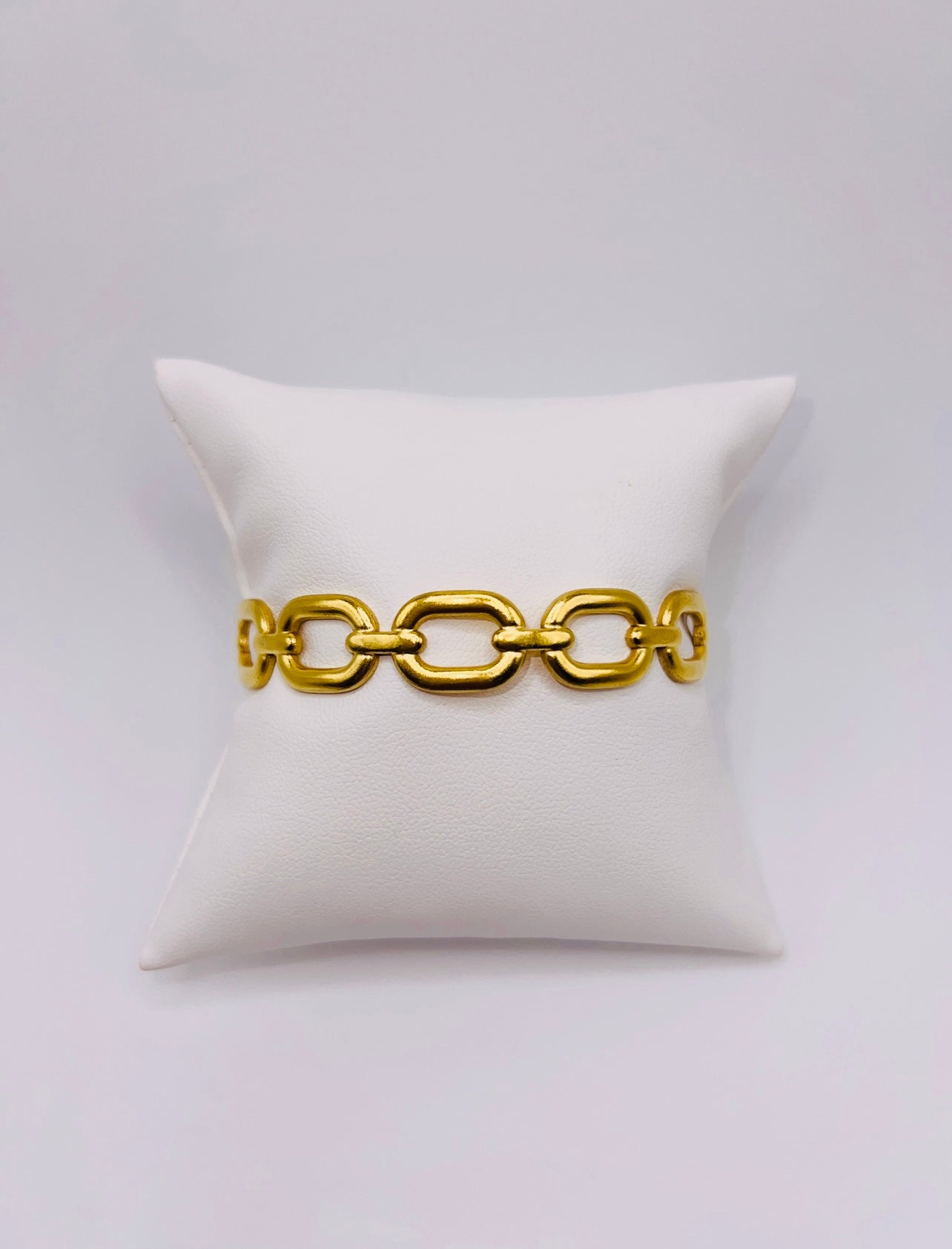 She’s Open Link Bangle Bracelet