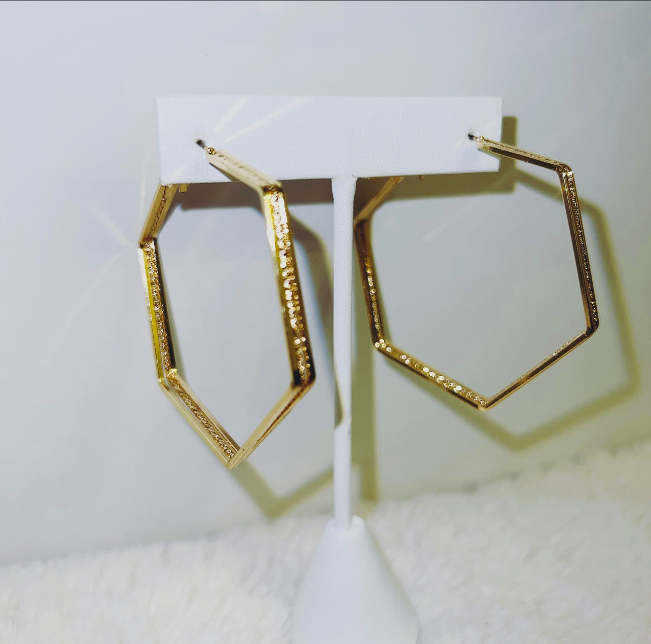 Color Me Gold Hexa Hoop