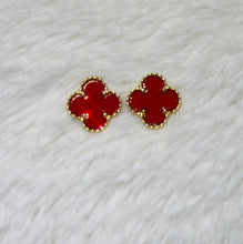 Load image into Gallery viewer, Clover Color Earrings