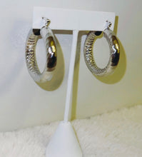 Load image into Gallery viewer, D/C Hoop Earrings