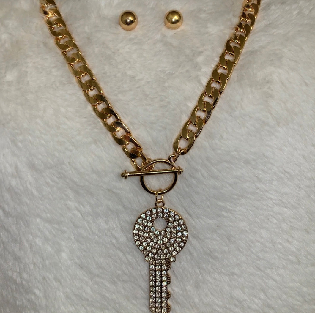 Shiny Key Necklace Set (Gold-tone)