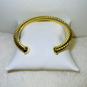 Goldie Twisted Bangle