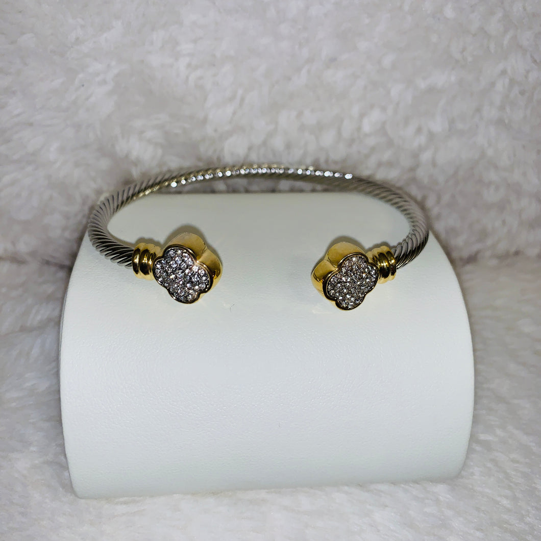 Clover Bling Cable Bangle