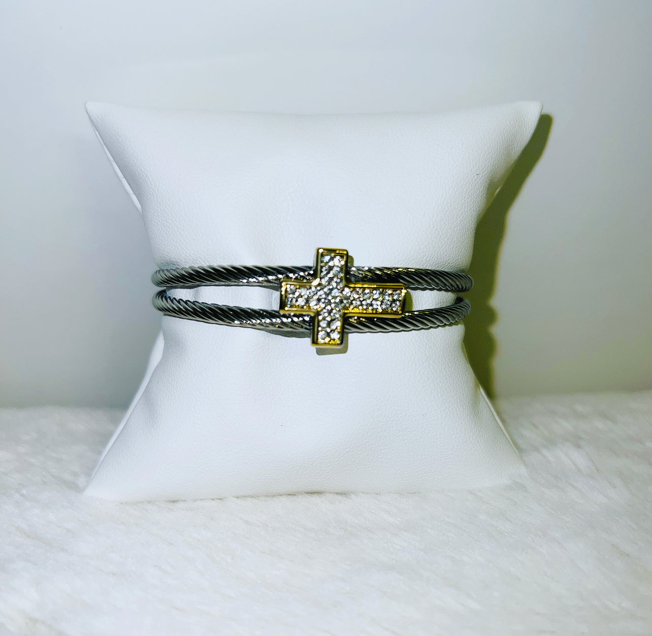 Cross & Double Cable Bangle